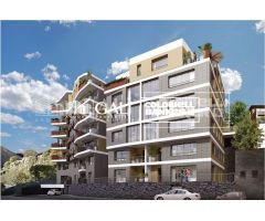 ÀTICO EN ZONA RESIDENCIAL DE NUEVA CONSTRUCCIÓN DE TRES HABITACIONES CON BALCÓN