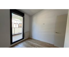 ATICO DE 3 HABITACIONES, 3 BAÑOS, 1 VESTIDOR,  2 PLAZAS DE APARCAMIENTO EN EL CORAZÓN DE ESCALDES