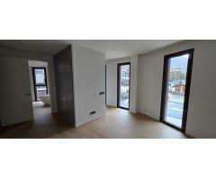 PLANTA BAJA A ESTRENAR, BUENA UBICACIÓN, 3 HABITACIONES, 3 PKS Y 1 TRASTERO