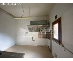 AMPLIO LOCAL COMERCIAL EN ALQUILER