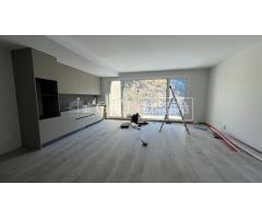 PISO DE OBRA NUEVA A ESTRENAR EN LA MASSANA - 3 HABITACIONES 2 BAÑOS Y APARCAMIENTO