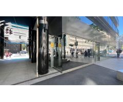 LOCAL COMERCIAL DE 500 METROS DELANTE DEL GOBIERNO DE ANDORRA