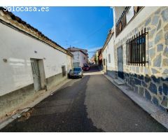 Casa de Pueblo en casco urbano de Mentrida con patio