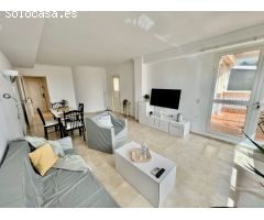ÁTICO DUPLEX CON CUATRO HABITACIONES, SOLARIUM Y PISCINA.