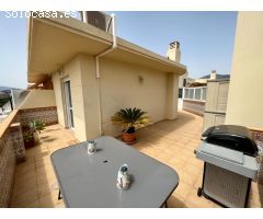 ÁTICO DUPLEX CON CUATRO HABITACIONES, SOLARIUM Y PISCINA.