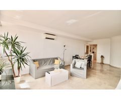 ÁTICO DUPLEX CON CUATRO HABITACIONES, SOLARIUM Y PISCINA.