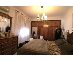 Se vende Bloque de piso en el centro de Coín.