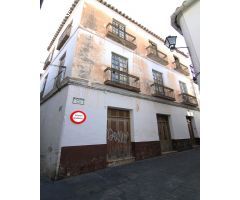 Solar en el centro de Coín a 2 minutos andando de las plazas más centricas del pueblo