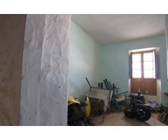 CASA DE PUEBLO EN GUARO A REFORMAR