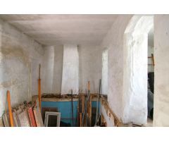 CASA DE PUEBLO EN GUARO A REFORMAR