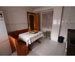 CASA DE 262 M2 EN ALOZAINA