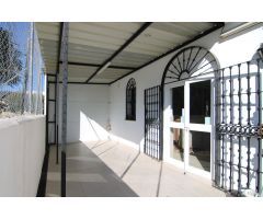 ¡OPORTUNIDAD EN COÍN! LOCAL COMERCIAL CON GRANDES POSIBILIDADES