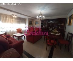 MAGNÍFICO PISO TOTALMENTE EXTERIOR Y CON ASCENSOR EN VALLELLANO