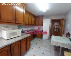 MAGNÍFICO PISO TOTALMENTE EXTERIOR Y CON ASCENSOR EN VALLELLANO