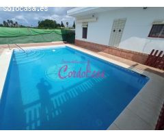 CASA CON TERRENO, GARAJE Y PISCINA EN EL HIGUERON