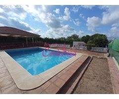 CASA CON TERRENO, GARAJE Y PISCINA EN EL HIGUERON