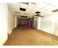 AMPLIO LOCAL COMERCIAL EN PLENO CENTRO!!!