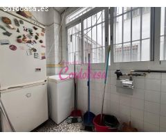MAGNIFICO PISO EN ZONA COLON CON GARAJE Y TRATERO!!!!!!