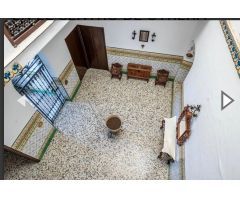 CASA EN EL CENTRO