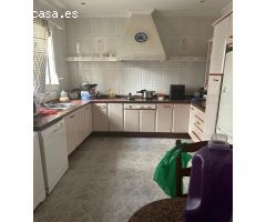 SE VENDE CASA DE DOS PLANTAS