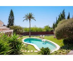 Villa de lujo recientemente renovada con apartamento de invitados en Santa Ponsa, Calviá