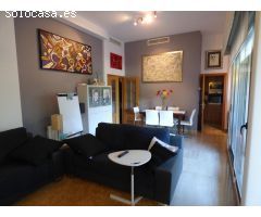 Exclusivo dúplex en planta baja en La Bonanova, con acceso directo a la piscina y jardines comunitar
