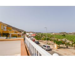 Vivienda de 2 dormitorios con vistas al mar, cerca del Pajar