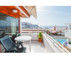 Apartamento con terraza soleada y vistas al mar en Puerto Rico