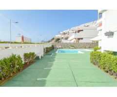 Apartamento con terraza soleada y vistas al mar en Puerto Rico