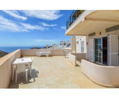 Apartamento de 2 dormitorios con vistas al mar en Amadores