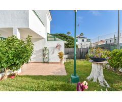 Dúplex con terraza y jardín en Sonnenland