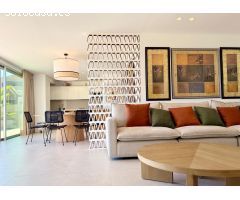 Villa de lujo de 3 dormitorios con piscina y vistas de encanto al mar en Salobre Golf