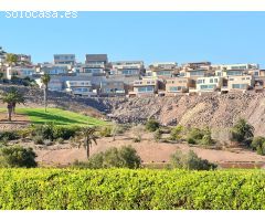 Villa de lujo de 3 dormitorios con piscina y vistas de encanto al mar en Salobre Golf