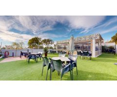 Cafeteria con gran terraza en Corvera Country Club
