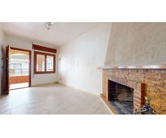 Vivienda de planta baja de 3 dormitorios, con patio y garaje en Pilar de la Horadada