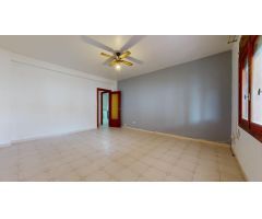 Vivienda de planta baja de 3 dormitorios, con patio y garaje en Pilar de la Horadada