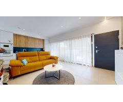 Planta baja moderna con piscina y jardín privado en Pilar de la Horadada