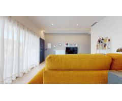 Planta baja moderna con piscina y jardín privado en Pilar de la Horadada