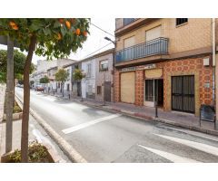 LOCAL COMERCIAL EN CALLE GRANADA