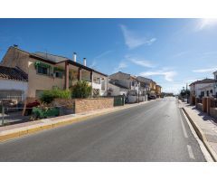 Magnífica casa en Fuente Vaqueros con gran parcela.