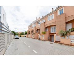 Mágnifica casa adosada en venta o alquiler