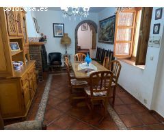 CASA CON CUEVA EN FRAILES