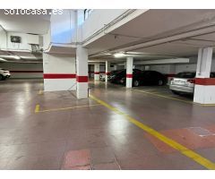 ¿Buscas rentabilidad con escaso mantenimiento? Lote de plazas de aparcamiento.