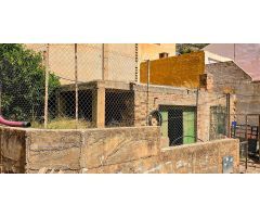 Venta de solar urbano de 136 m2 (en esquina) en Lanjarón (Granada)