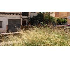 Venta de solar urbano de 136 m2 (en esquina) en Lanjarón (Granada)