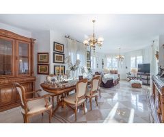 Casa amplia en 2 plantas en Ventas de Huelma.