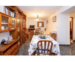CASA CON SOLARIUM
