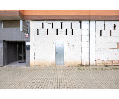 GRAN LOCAL EN VENTA EN GRANADA - AEROPUERTO