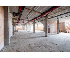 GRAN LOCAL EN VENTA EN GRANADA - AEROPUERTO