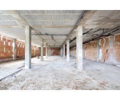 GRAN LOCAL EN VENTA EN GRANADA - AEROPUERTO